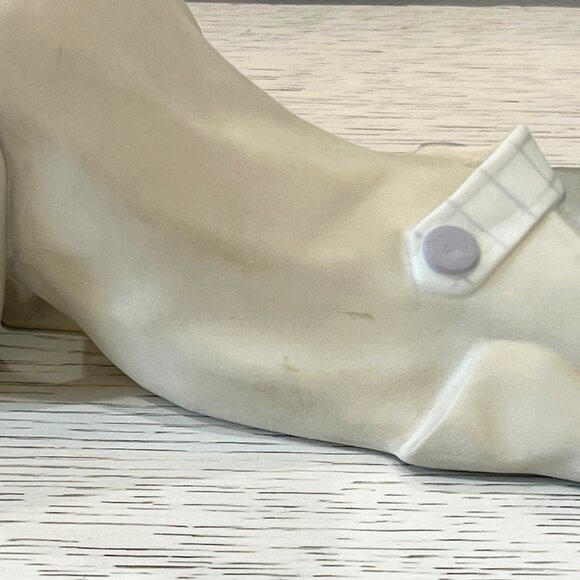 Lladro Clown with Beach Ball #4618 Retired Figurine 14 1/4" long Matte Finish - Picture 8 of 11